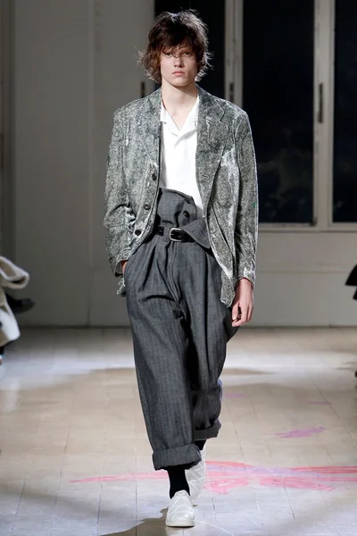 Look 22